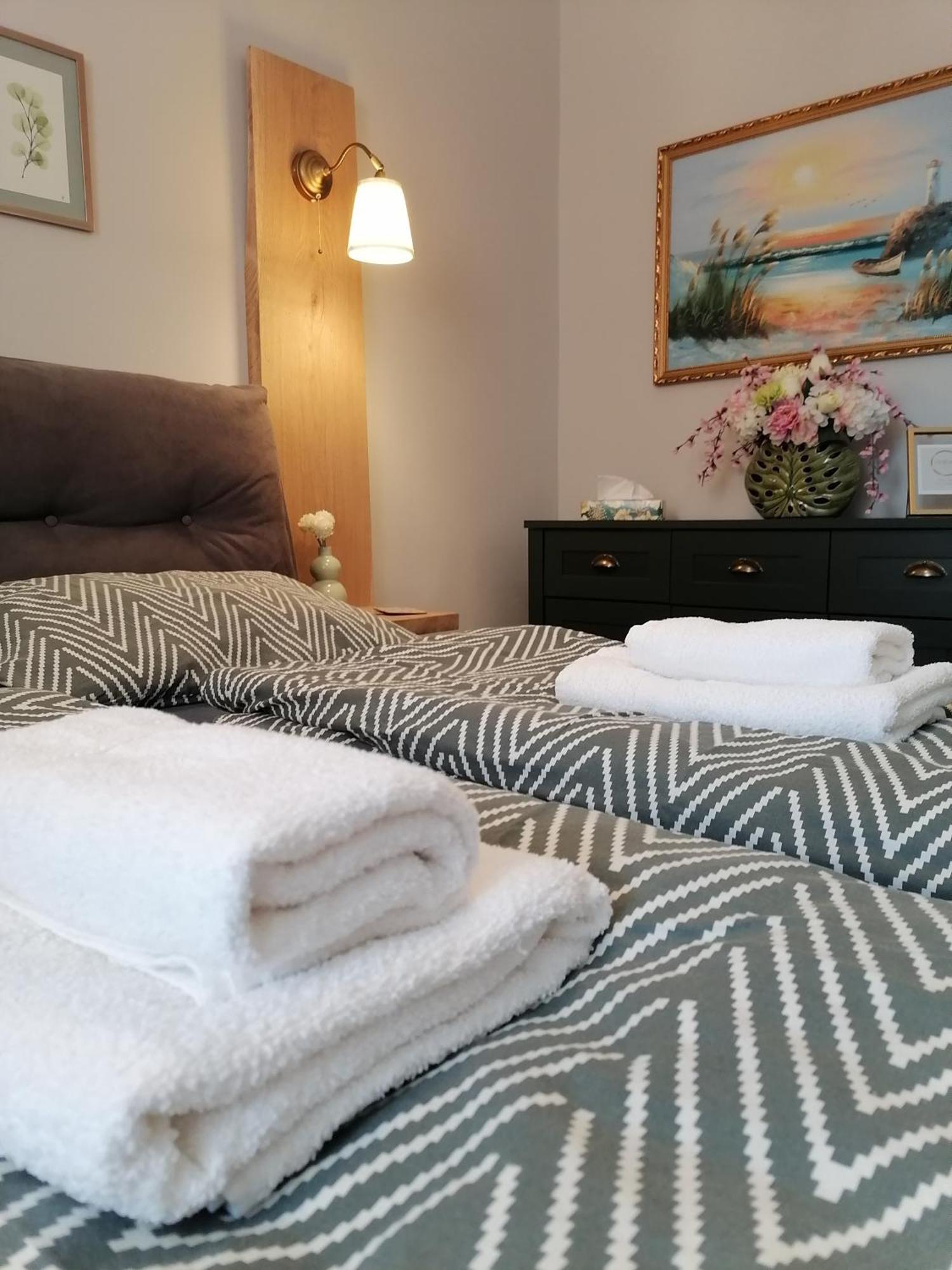 Shine Apartman 赛特古特哈德 外观 照片